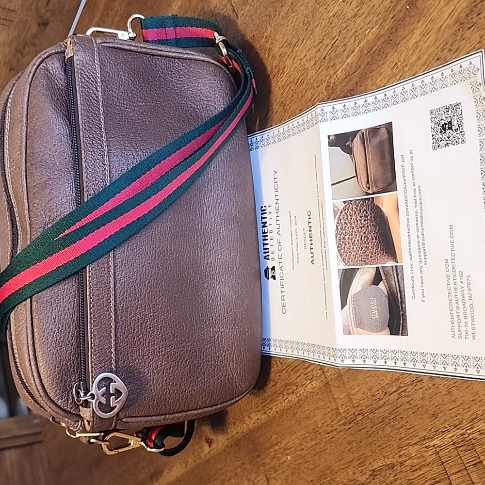 Gucci Brown Leather Crossbody Bag with Green and Red Strap